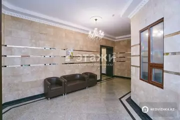 3-комнатная квартира, этаж 8 из 9, 145 м²