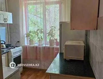 1-комнатная квартира, этаж 3 из 4, 32 м²