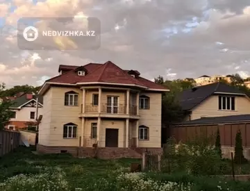 9-комнатный дом, 18.6 соток, 486 м²