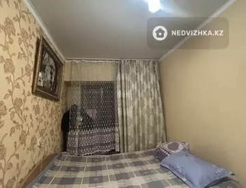 3-комнатная квартира, этаж 4 из 4, 62 м²