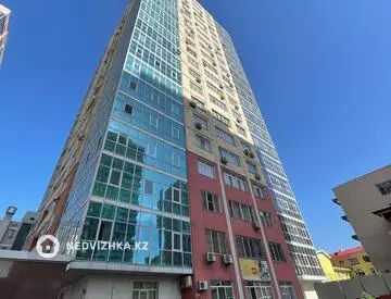 2-комнатная квартира, этаж 5 из 18, 90 м²