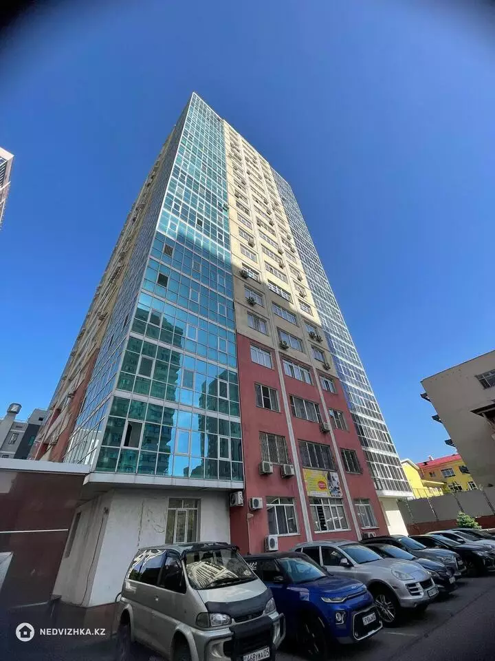 90 м², 2-комнатная квартира, этаж 5 из 18, 90 м², изображение - 1