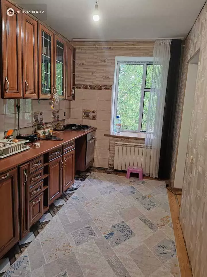 121 м², 6-комнатная квартира, этаж 2 из 2, 121 м², изображение - 1