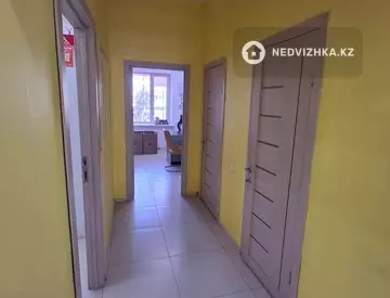 Офисное помещение, этаж 1 из 1, в жилом доме, 60 м²