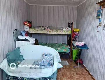 3-комнатная квартира, этаж 4 из 5, 59 м²