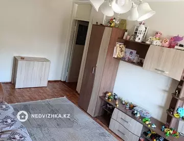 3-комнатная квартира, этаж 4 из 5, 59 м²
