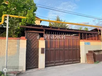15-комнатный дом, 6 соток, 427 м²