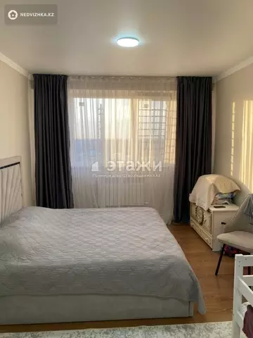 2-комнатная квартира, этаж 9 из 10, 60 м²
