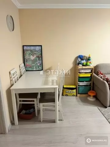 2-комнатная квартира, этаж 1 из 5, 42 м²