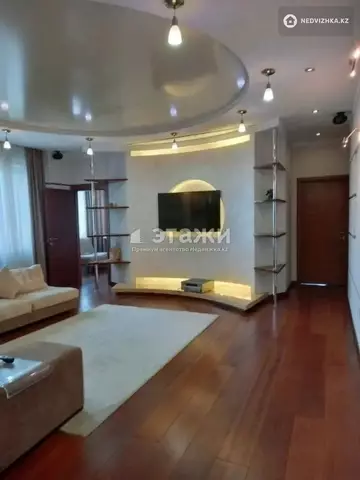 3-комнатная квартира, этаж 7 из 20, 140 м², на длительный срок