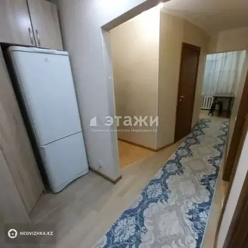 3-комнатная квартира, этаж 1 из 5, 65 м², на длительный срок