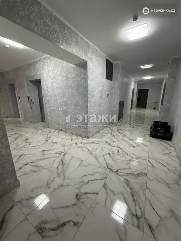 3-комнатная квартира, этаж 2 из 12, 71 м²