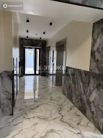 70.8 м², 3-комнатная квартира, этаж 2 из 12, 71 м², изображение - 10