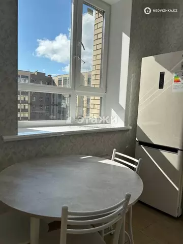 2-комнатная квартира, этаж 7 из 15, 53 м²