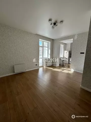 2-комнатная квартира, этаж 7 из 15, 53 м²