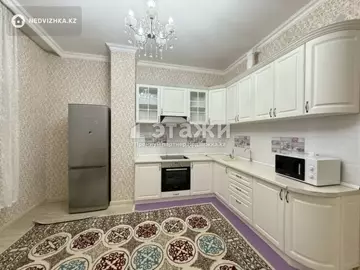 2-комнатная квартира, этаж 3 из 14, 74 м²
