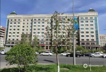 2-комнатная квартира, этаж 3 из 14, 74 м²