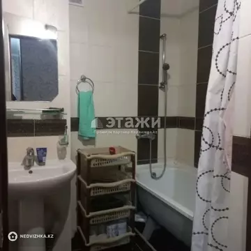2-комнатная квартира, этаж 4 из 5, 48 м²