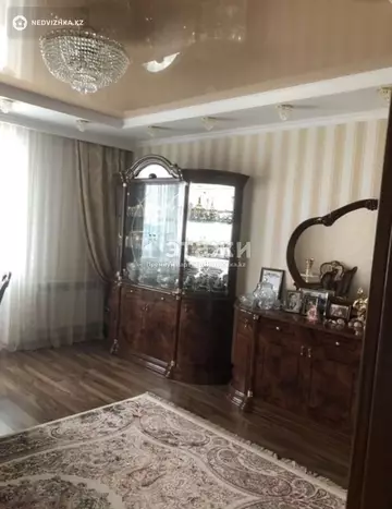 3-комнатная квартира, этаж 14 из 14, 83 м²