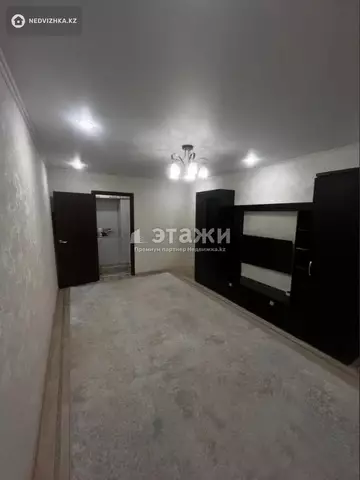 2-комнатная квартира, этаж 4 из 6, 52 м²
