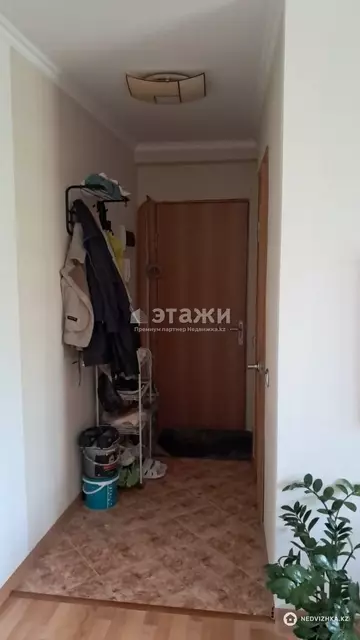 2-комнатная квартира, этаж 3 из 5, 44 м²