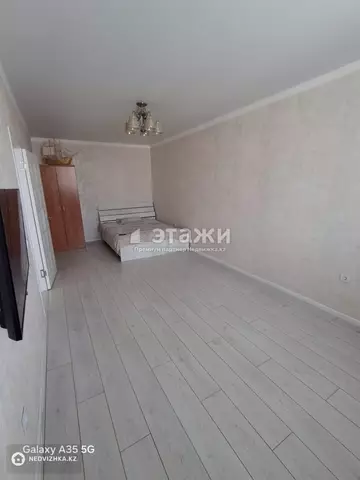 1-комнатная квартира, этаж 9 из 9, 38 м²