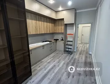 3-комнатная квартира, этаж 2 из 9, 85 м²