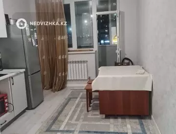 1-комнатная квартира, этаж 2 из 12, 43 м², на длительный срок