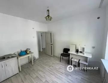 1-комнатная квартира, этаж 3 из 4, 35 м²