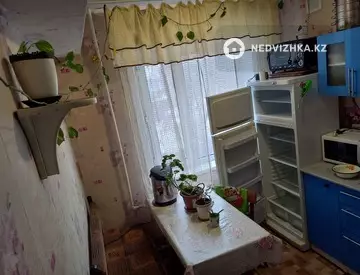 2-комнатная квартира, этаж 3 из 5, 42 м²