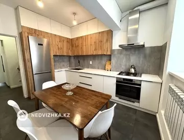 3-комнатная квартира, этаж 5 из 9, 75 м², на длительный срок