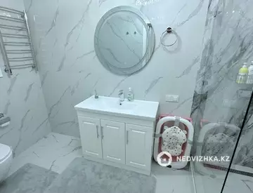 4-комнатная квартира, этаж 13 из 17, 178 м²