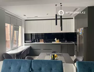 3-комнатная квартира, этаж 2 из 3, 119 м²