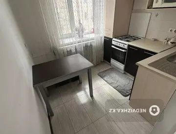 1-комнатная квартира, этаж 3 из 5, 31 м²