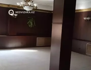 Помещение, этаж 3 из 4, 600 м²
