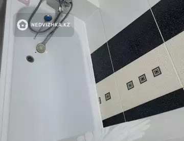 70 м², 2-комнатная квартира, этаж 2 из 5, 70 м², на длительный срок, изображение - 14