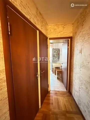 3-комнатная квартира, этаж 4 из 5, 56 м²
