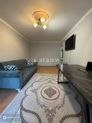 3-комнатная квартира, этаж 4 из 5, 61 м²