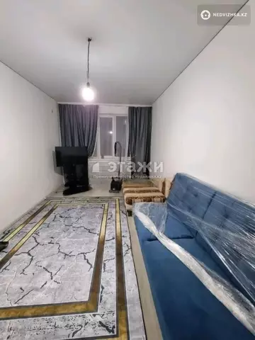 2-комнатная квартира, этаж 4 из 12, 58 м²
