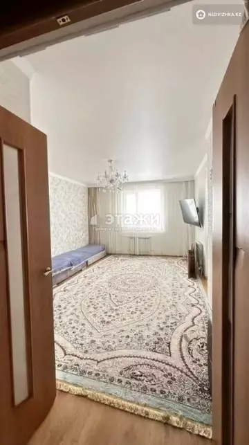 2-комнатная квартира, этаж 4 из 14, 52 м²