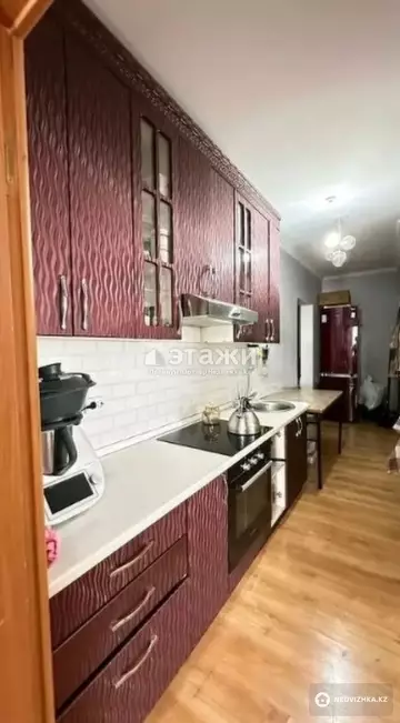 2-комнатная квартира, этаж 4 из 14, 52 м²