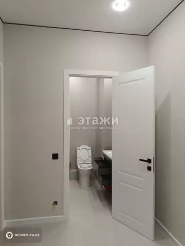 3-комнатная квартира, этаж 2 из 5, 64 м²