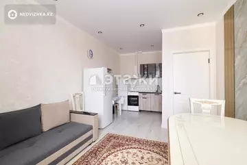 37 м², 2-комнатная квартира, этаж 9 из 9, 37 м², изображение - 2