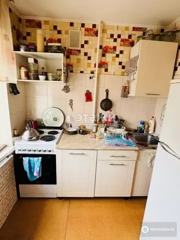 2-комнатная квартира, этаж 3 из 5, 44 м²