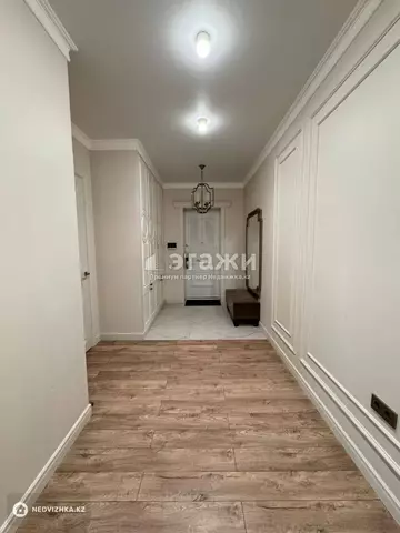 3-комнатная квартира, этаж 4 из 7, 126 м²