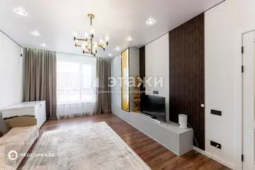 2-комнатная квартира, этаж 2 из 12, 73 м²