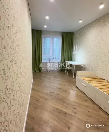 81.5 м², 4-комнатная квартира, этаж 2 из 6, 82 м², изображение - 5