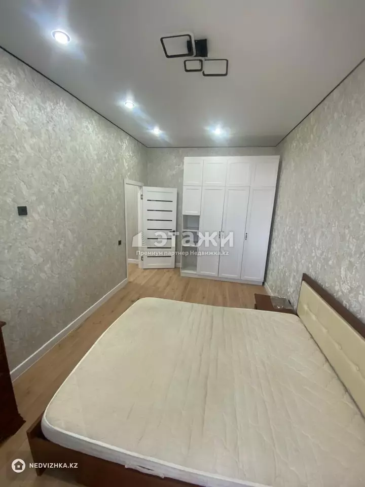 61.7 м², 2-комнатная квартира, этаж 7 из 8, 62 м², на длительный срок, изображение - 1