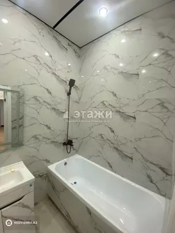 2-комнатная квартира, этаж 7 из 8, 62 м², на длительный срок