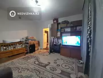 1-комнатная квартира, этаж 4 из 4, 27 м²